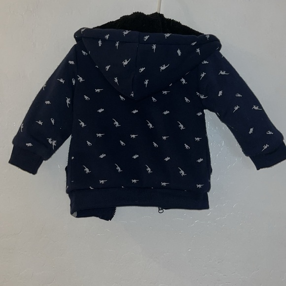 Sweater - Picture 4 of 4